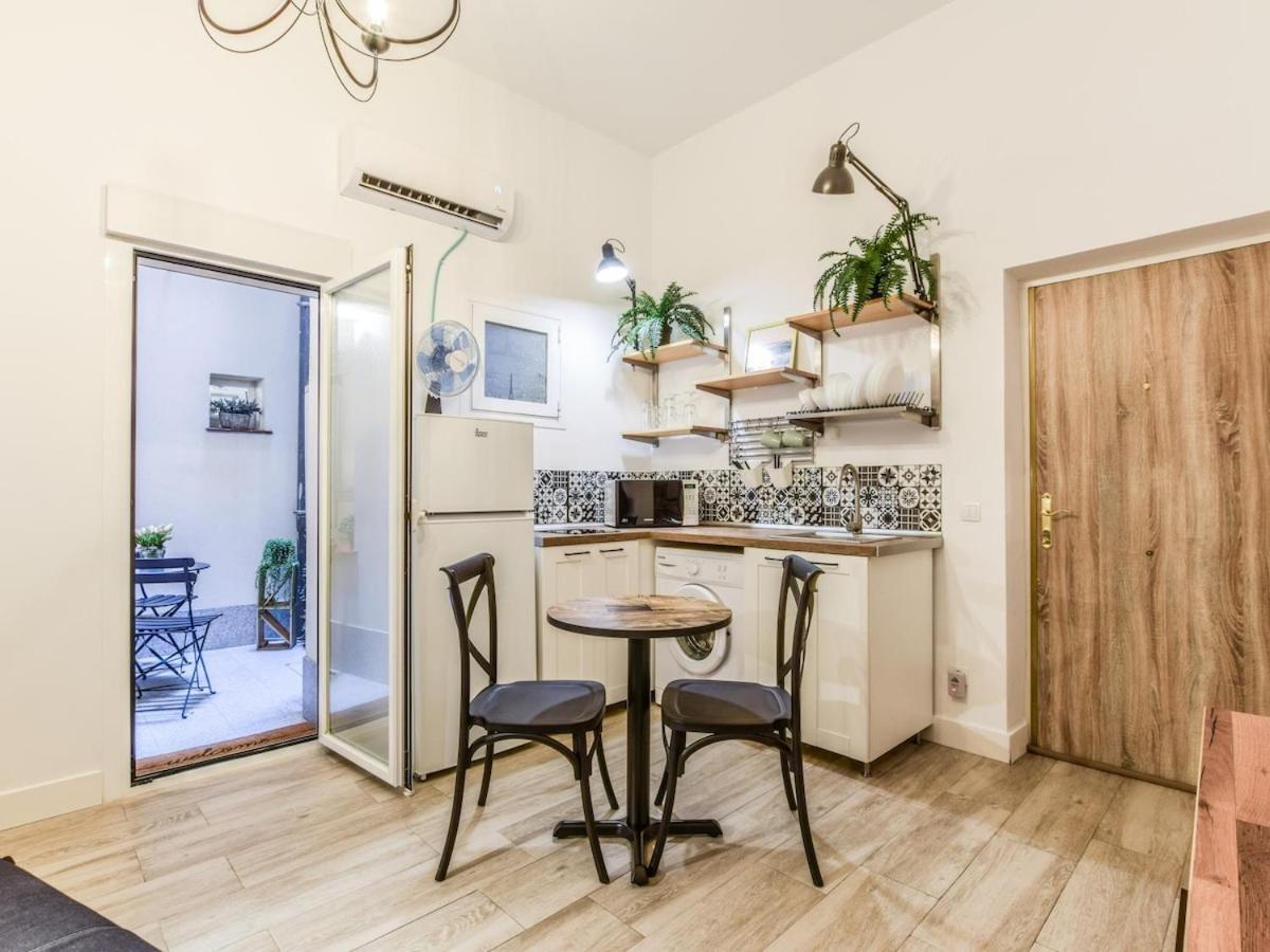 Apartamento Plaza De Lavapies Alquiler Temporal Мадрид Экстерьер фото