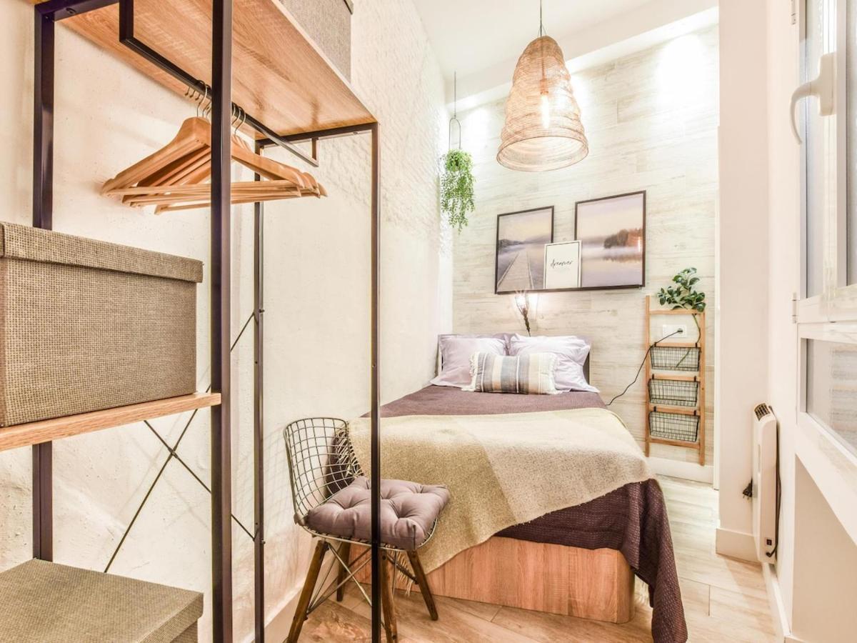 Apartamento Plaza De Lavapies Alquiler Temporal Мадрид Экстерьер фото